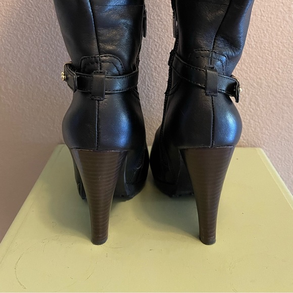 Fashionable and sturdy boots - Picture 3 of 4